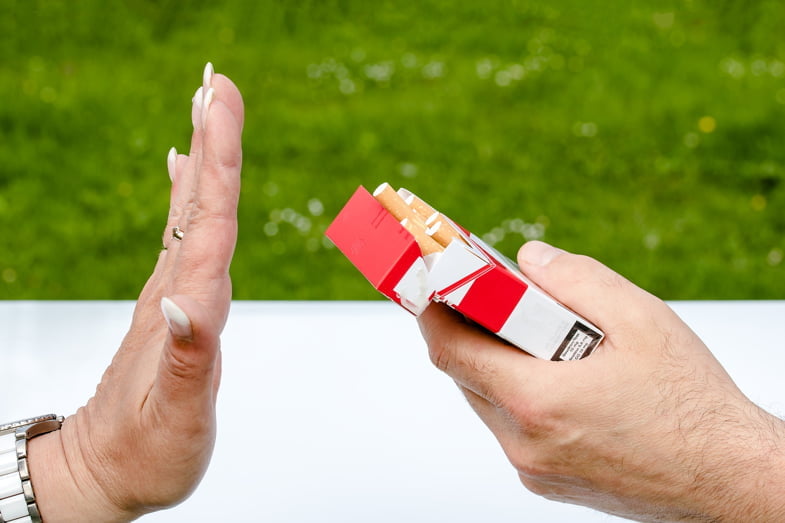 Gomme à la nicotine pour le sevrage tabagique