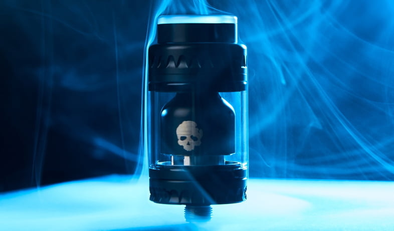 Atomiseur avec résistance brûlée émettant de la fumée