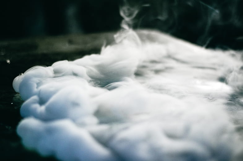 Nuage de vapeur émis par une cigarette électronique | Terpy 